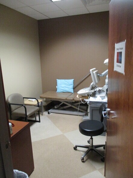 More Photos Of 333 N Dobson Rd, Chandler Office For Sale