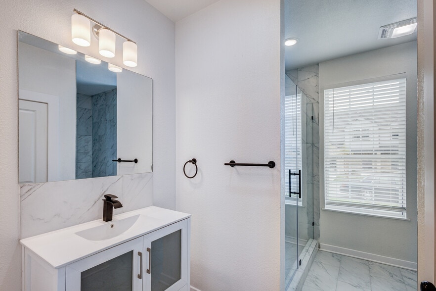 More Photos Of 3202 Wexford Dr, Garland Multifamily For Sale