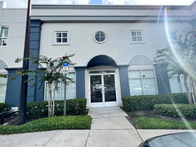More Photos Of 422 S Alafaya Trl, Orlando Loft Creative Space For Sale