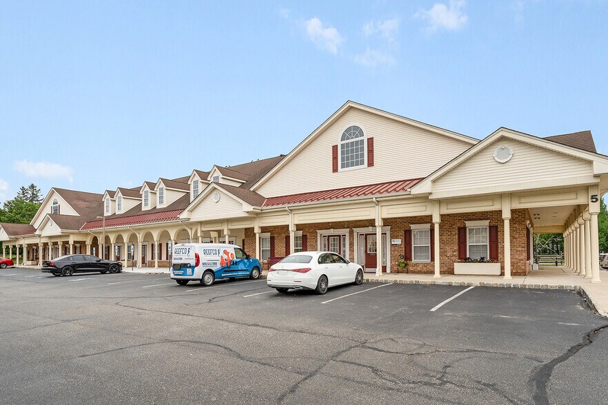 More Photos Of 390 Amwell Rd, Hillsborough Medical For Lease