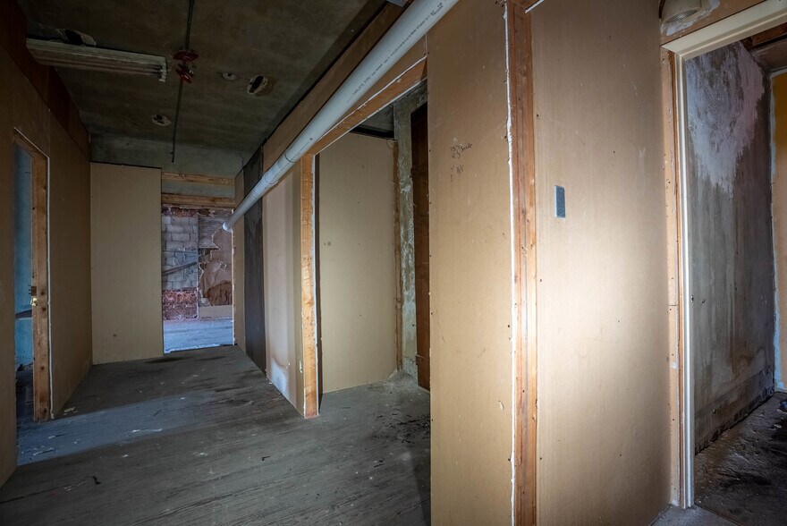 More Photos Of 14-18 N 52nd St, Philadelphia Storefront Retail Office For Sale