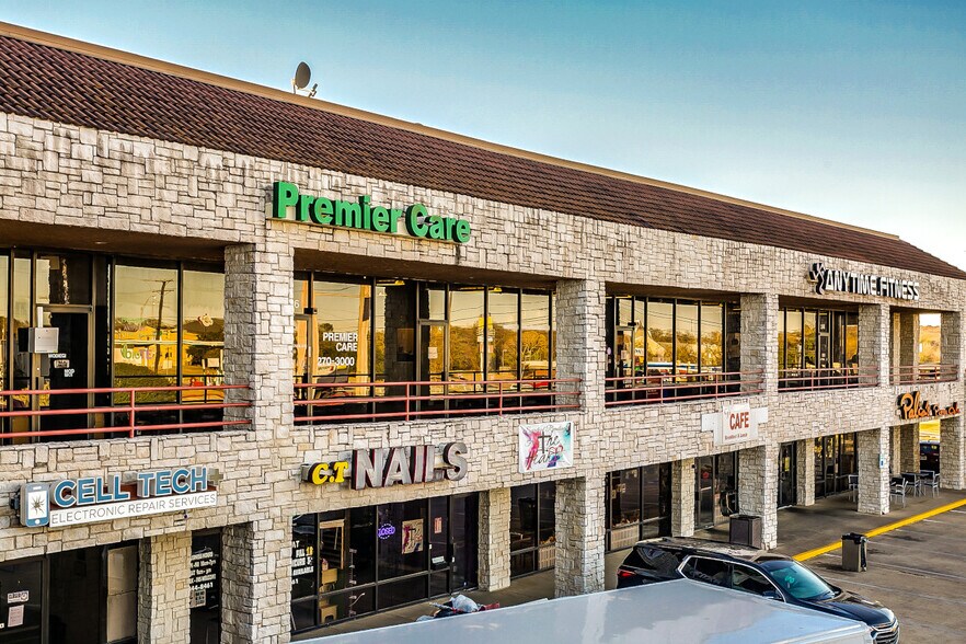 More Photos Of 120-252 Park Pl, Azle Unknown For Lease