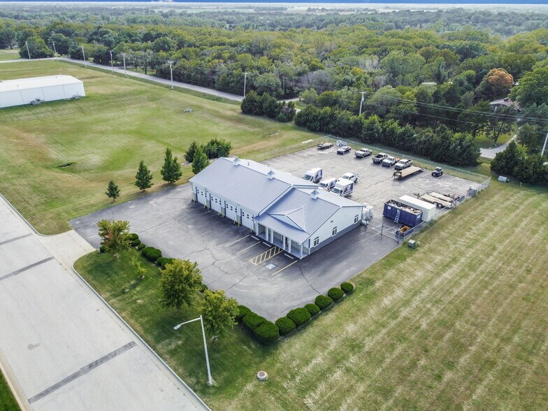 More Photos Of 801 N River St, Derby Warehouse For Sale