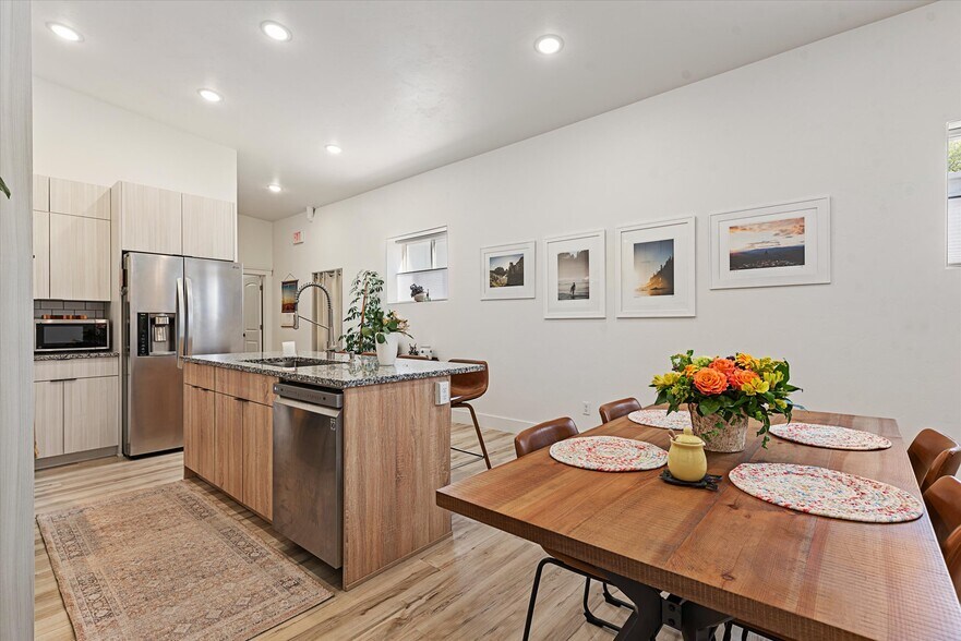 More Photos Of 1905 2nd St, Baker City Storefront Retail Residential For Sale