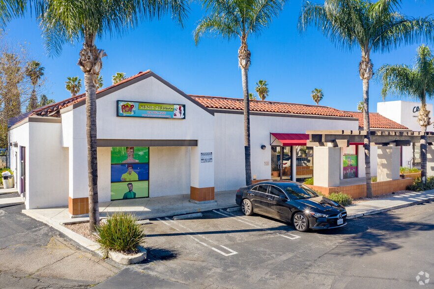 More Photos Of 19510-19530 Nordhoff Pl, Northridge Unknown For Lease