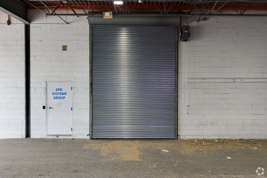 More Photos Of 450-460 Veterans Dr, Burlington Light Distribution For Lease