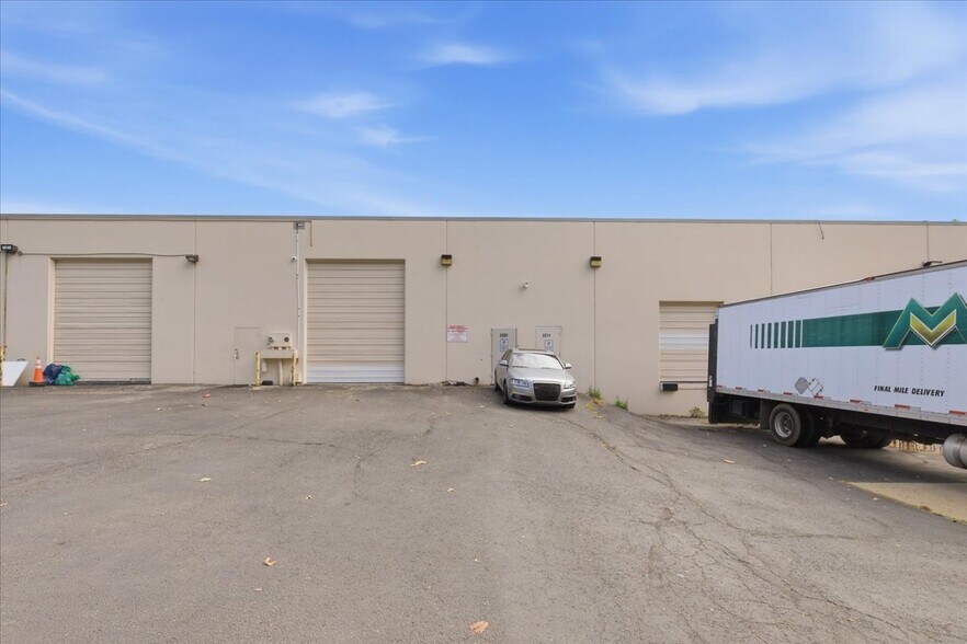 More Photos Of 3309-3311 Hubbard Rd, Hyattsville Industrial For Lease