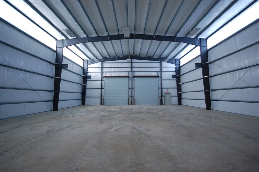 More Photos Of 3740 N Mason Rd, Katy Flex For Lease