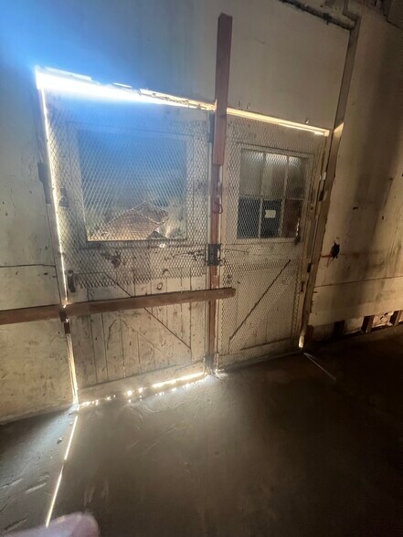 More Photos Of 3 & 5 2nd St, Temple Storefront Retail Office For Lease