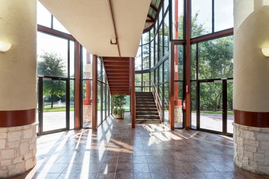 More Photos Of 17207 Kuykendahl Rd, Spring Office For Lease