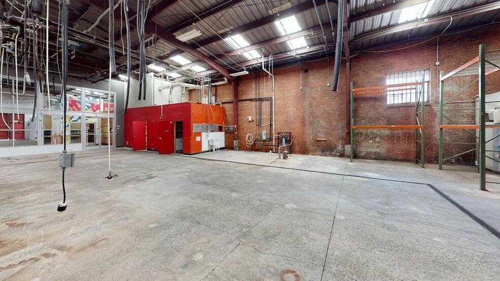 More Photos Of 726 Rigsbee Ave, Durham Office For Lease