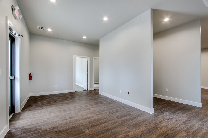 More Photos Of 360 Rufe Snow Dr, Keller Office For Lease