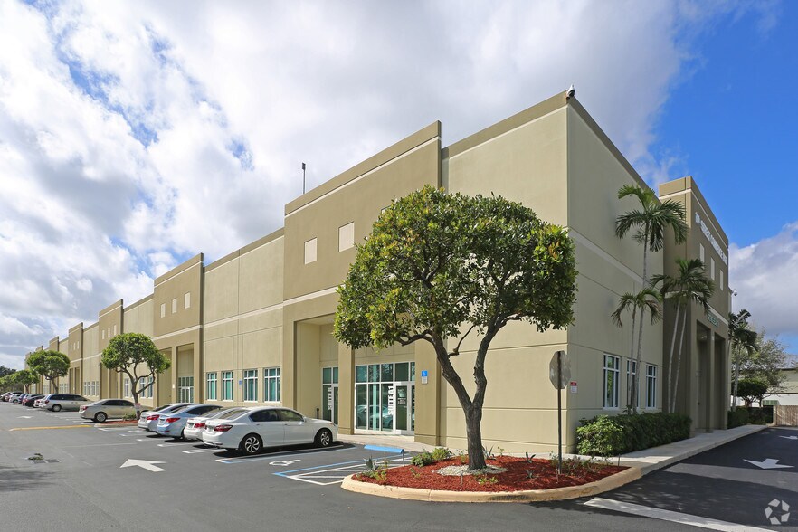 Primary Photo Of 1100 SW 10th St, Delray Beach Warehouse For Lease