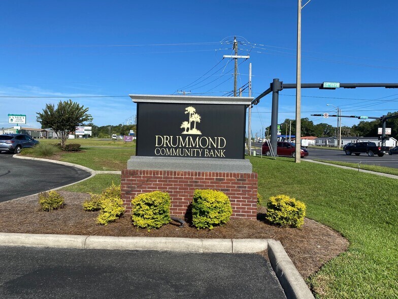 More Photos Of 3882 W US Highway 90, Lake City Medical For Sale