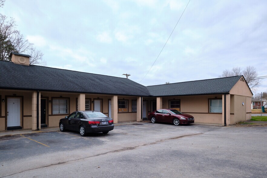 More Photos Of 2215 Buffalo Trl, Morristown Apartments For Sale