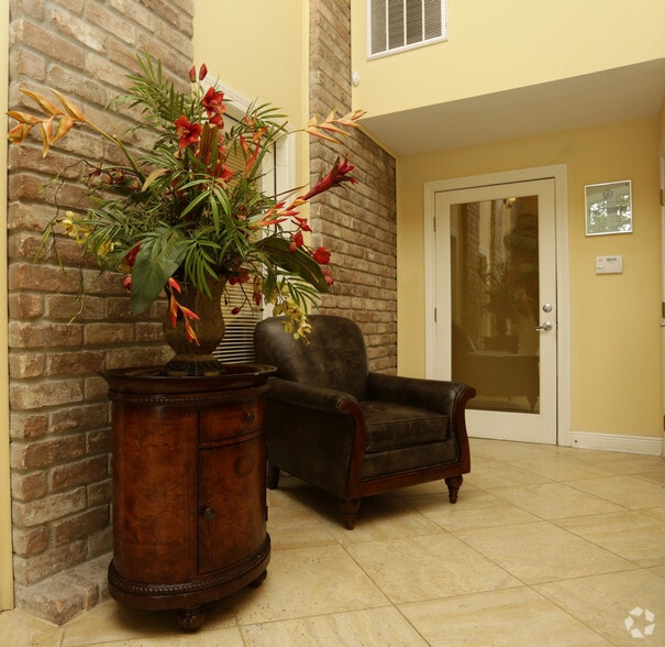 More Photos Of 1901 Lafayette St, Gretna Apartments For Sale