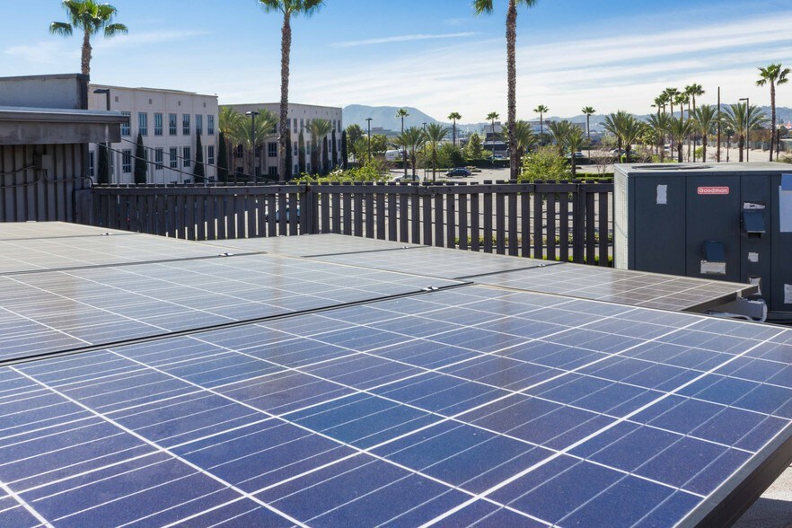 More Photos Of 3000 N Hollywood Way, Burbank Office For Lease