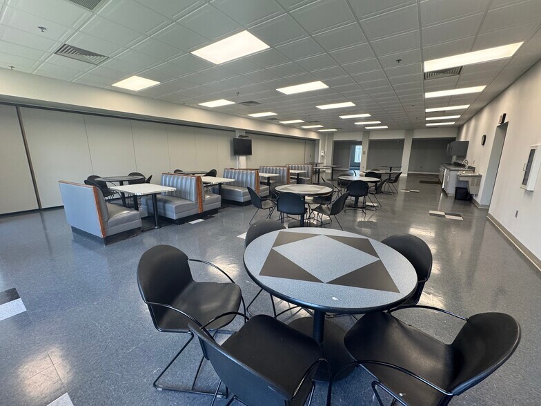 More Photos Of 27681 Cummings Rd, Millbury Research And Development For Lease