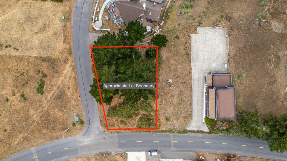More Photos Of 129 Lower Pacific Dr, Whitethorn General Retail For Sale