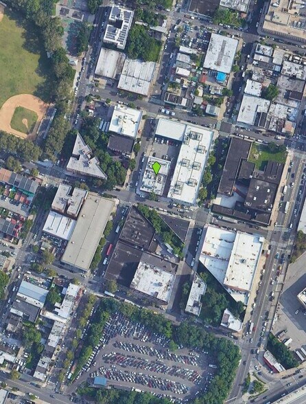 More Photos Of 390 Concord Ave, Bronx Manufacturing For Sale