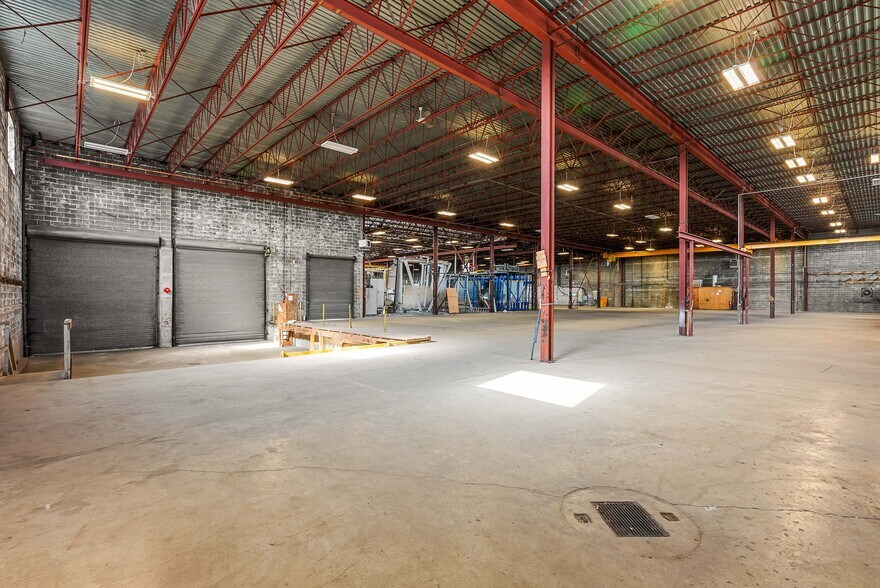 More Photos Of 5744 198 St, Langley Warehouse For Sale