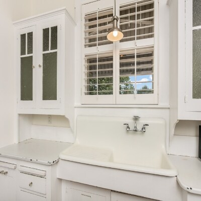 More Photos Of 711 W Main St, Fredericksburg Office For Lease