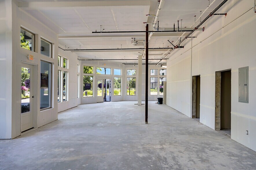 More Photos Of 107 C Street, Independence Apartments For Lease