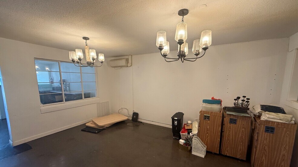 More Photos Of 123 Front Ave NW, Castle Rock Storefront Retail Office For Sale