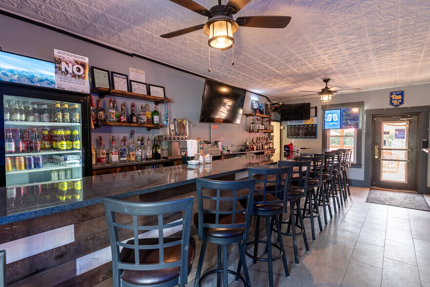 More Photos Of 125 Main St, Hickory Restaurant For Sale