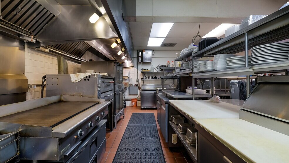 More Photos Of 1373 Easton Rd, Warrington Restaurant For Sale