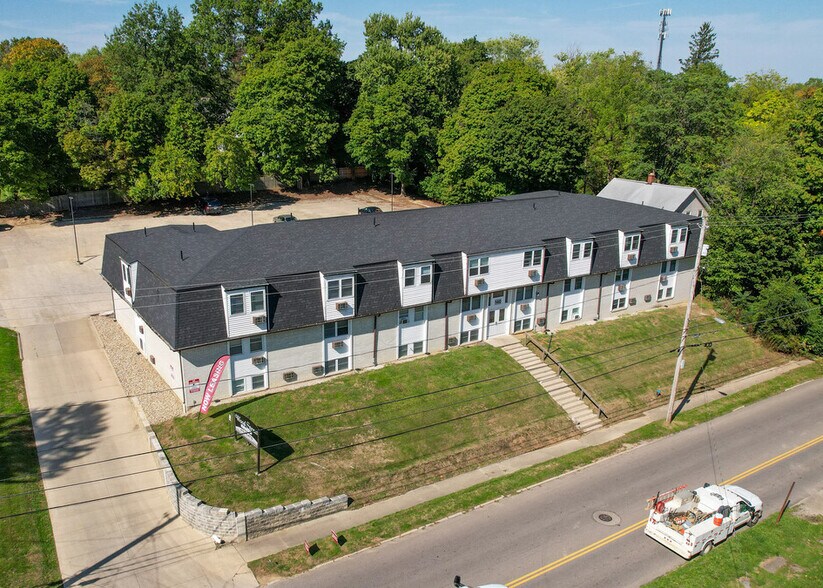 More Photos Of 140 Wood St, Mansfield Apartments For Sale