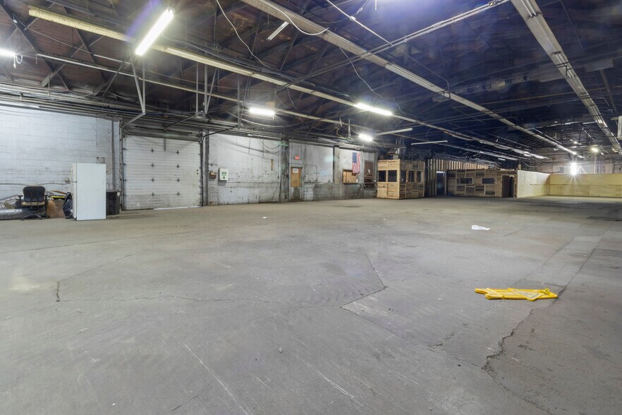 More Photos Of 510 Indianapolis Ave, Lebanon Warehouse For Sale