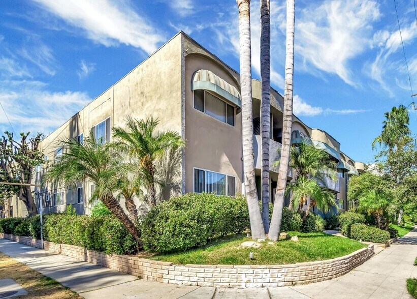 More Photos Of 6911 Haskell Ave, Van Nuys Apartments For Sale