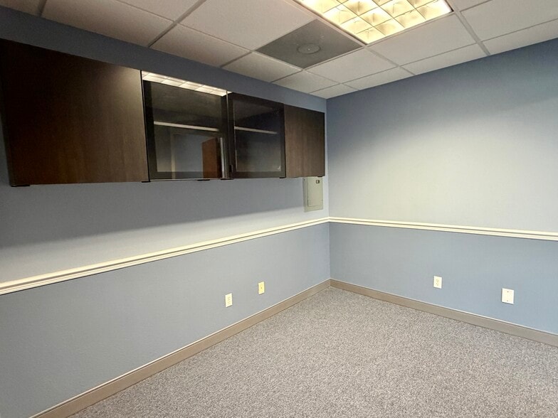 More Photos Of 5509 Grand Blvd, New Port Richey Office For Lease