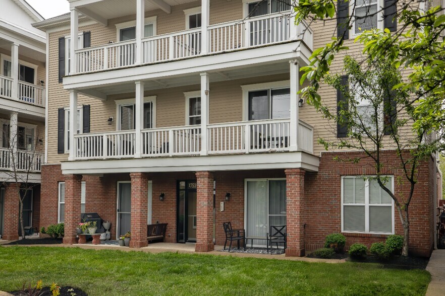 More Photos Of 1753-1791 Drayton Park Court, Columbus Multifamily For Sale