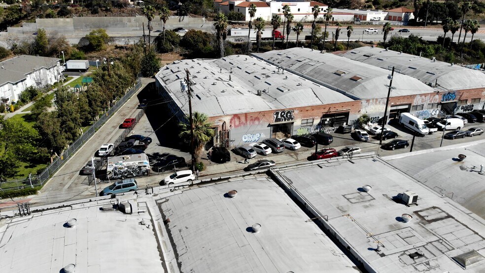 More Photos Of 630 S Clarence St, Los Angeles Unknown For Lease