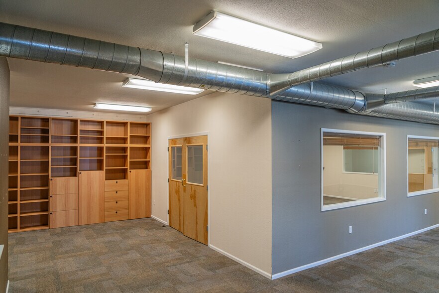 More Photos Of 747 Normal Ave, Ashland Office For Sale