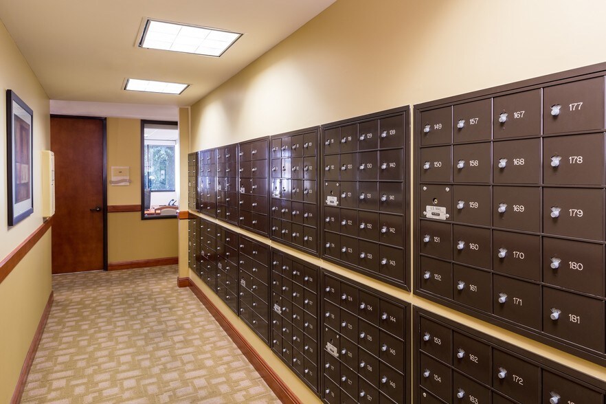 More Photos Of 777 E Tahquitz Canyon Way, Palm Springs Medical For Lease