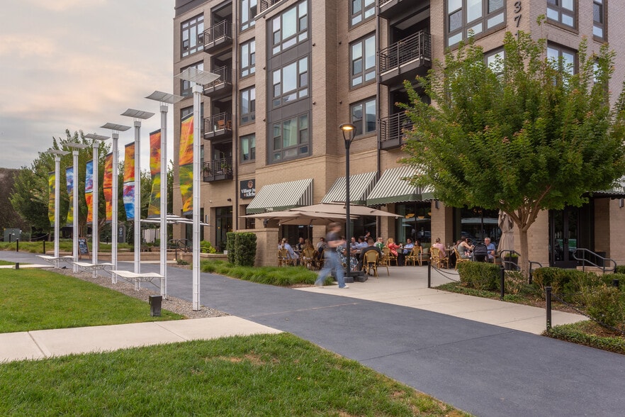 More Photos Of 3700 Glenwood Ave, Raleigh Unknown For Lease