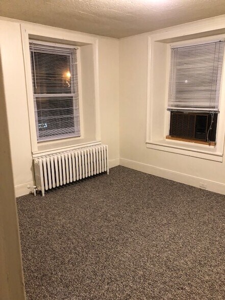 More Photos Of 41 Bridge St, Frenchtown Storefront Retail Office For Sale