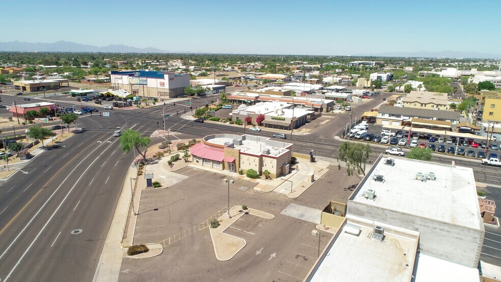 More Photos Of 9111 N 7th St, Phoenix Freestanding For Sale