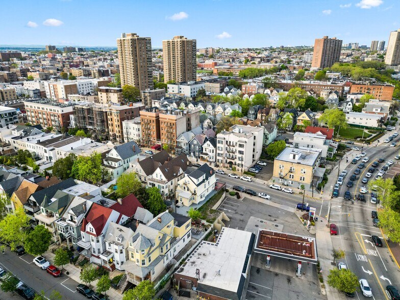 More Photos Of 14 48th St, Weehawken Apartments For Sale