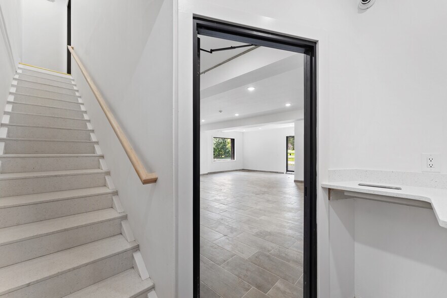 More Photos Of 470 Belleville Tpke, North Arlington Warehouse For Sale
