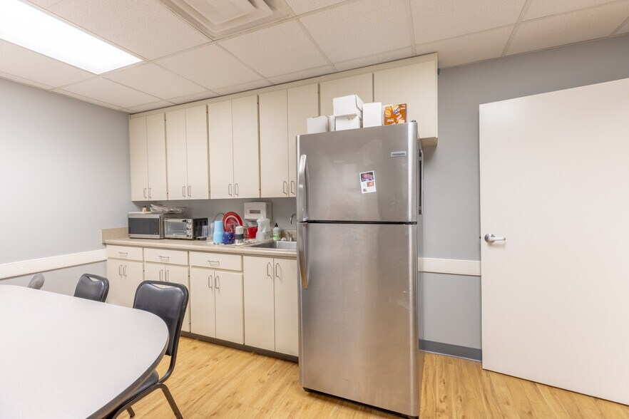 More Photos Of 414 5th Ave, Albany Medical For Sale