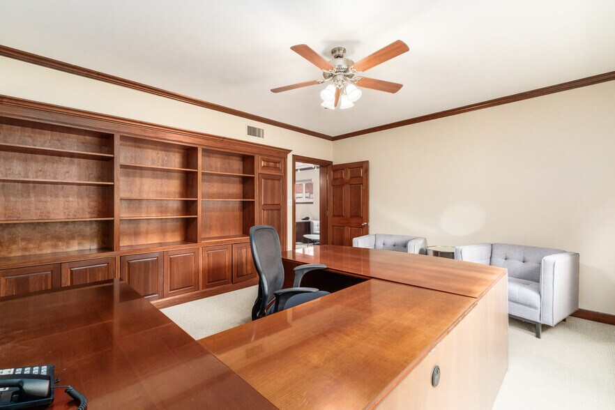 More Photos Of 53 W 3rd Ave, Columbus Office For Sale