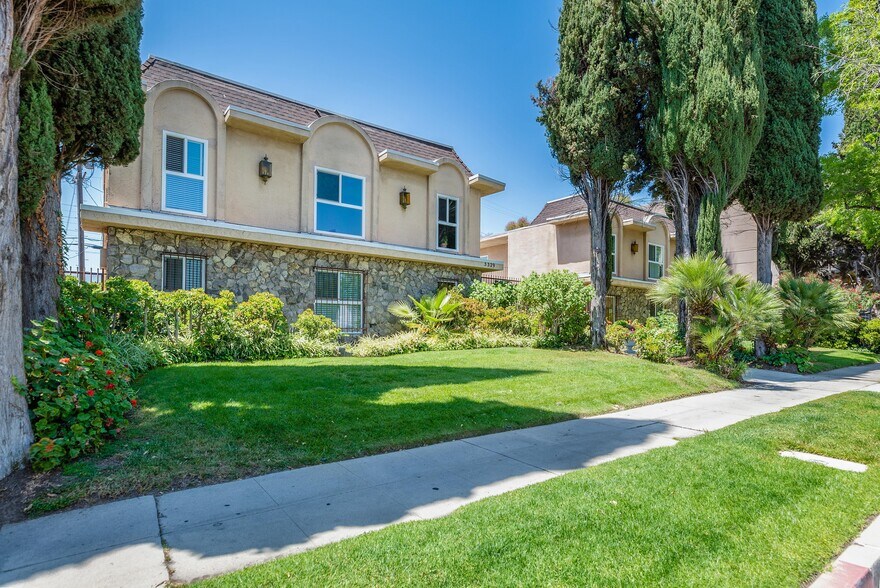 More Photos Of 5329-5333 Agnes Ave, Valley Village Apartments For Sale