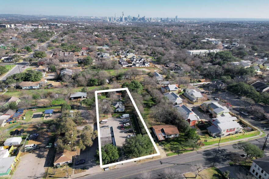 More Photos Of 1900 Fortview Rd, Austin Auto Repair For Sale
