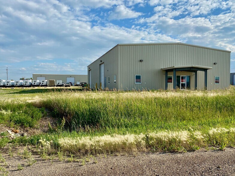 More Photos Of 401 5th Street SE, Tioga Industrial For Sale