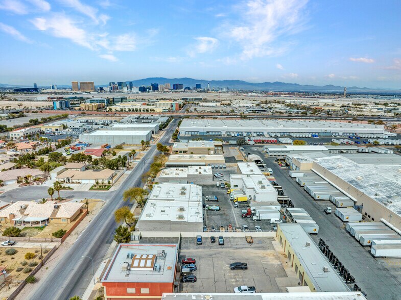 More Photos Of 7210 Placid St, Las Vegas Distribution For Lease