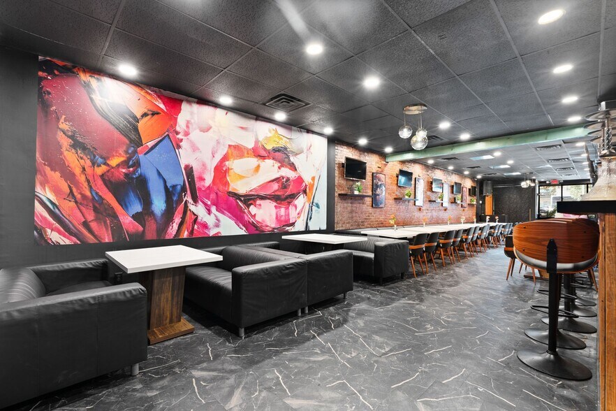 More Photos Of 246 Mulberry St, Newark Storefront For Sale